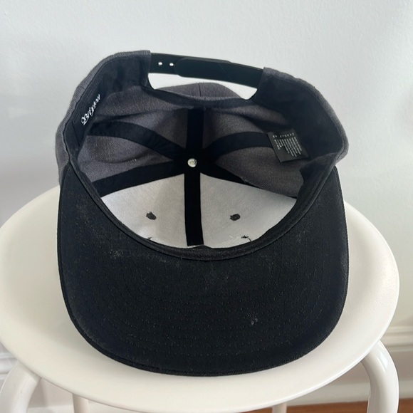 Brixton | Snapback Hat | Gray & Black - Picture 5 of 7